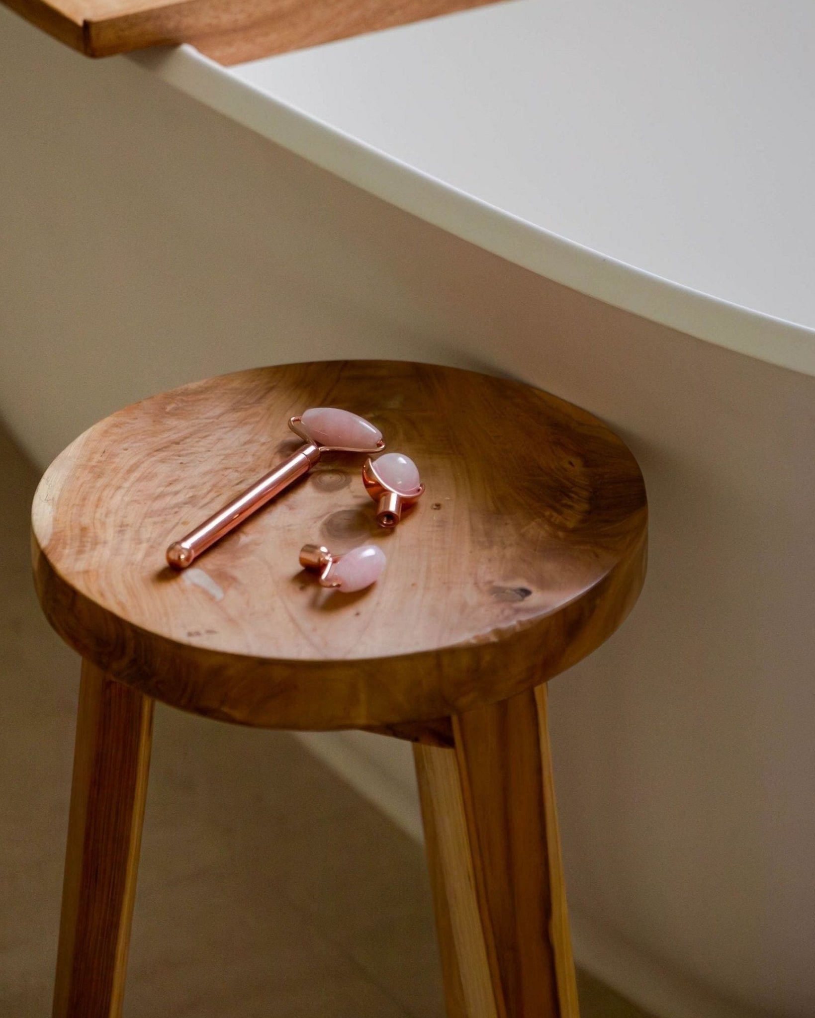 Alta Alta Rose Quartz Glow Up Set Facial Roller with 3 Interchangeable Heads Altasphere