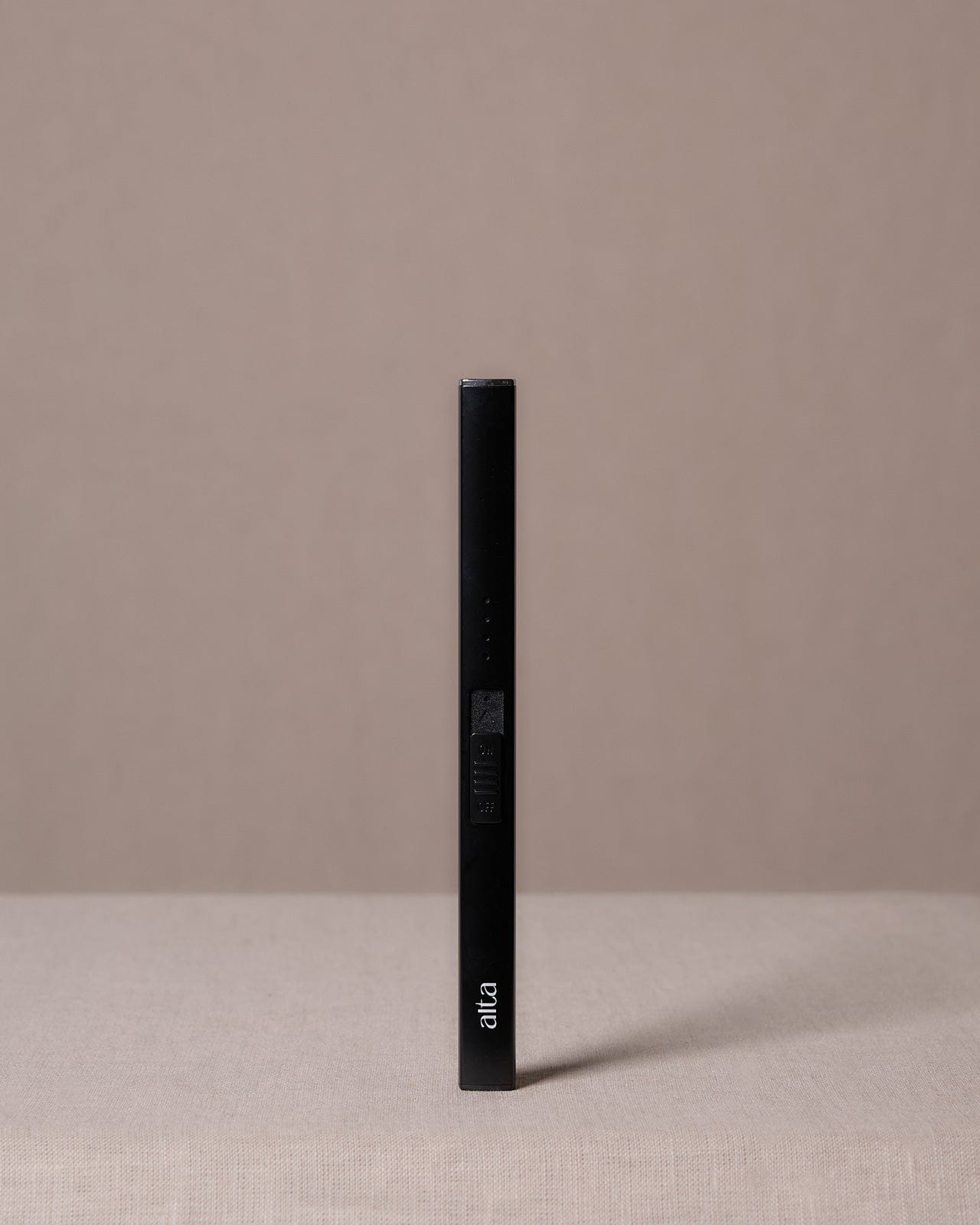 Alta Flameless Lighter Black - Altasphere