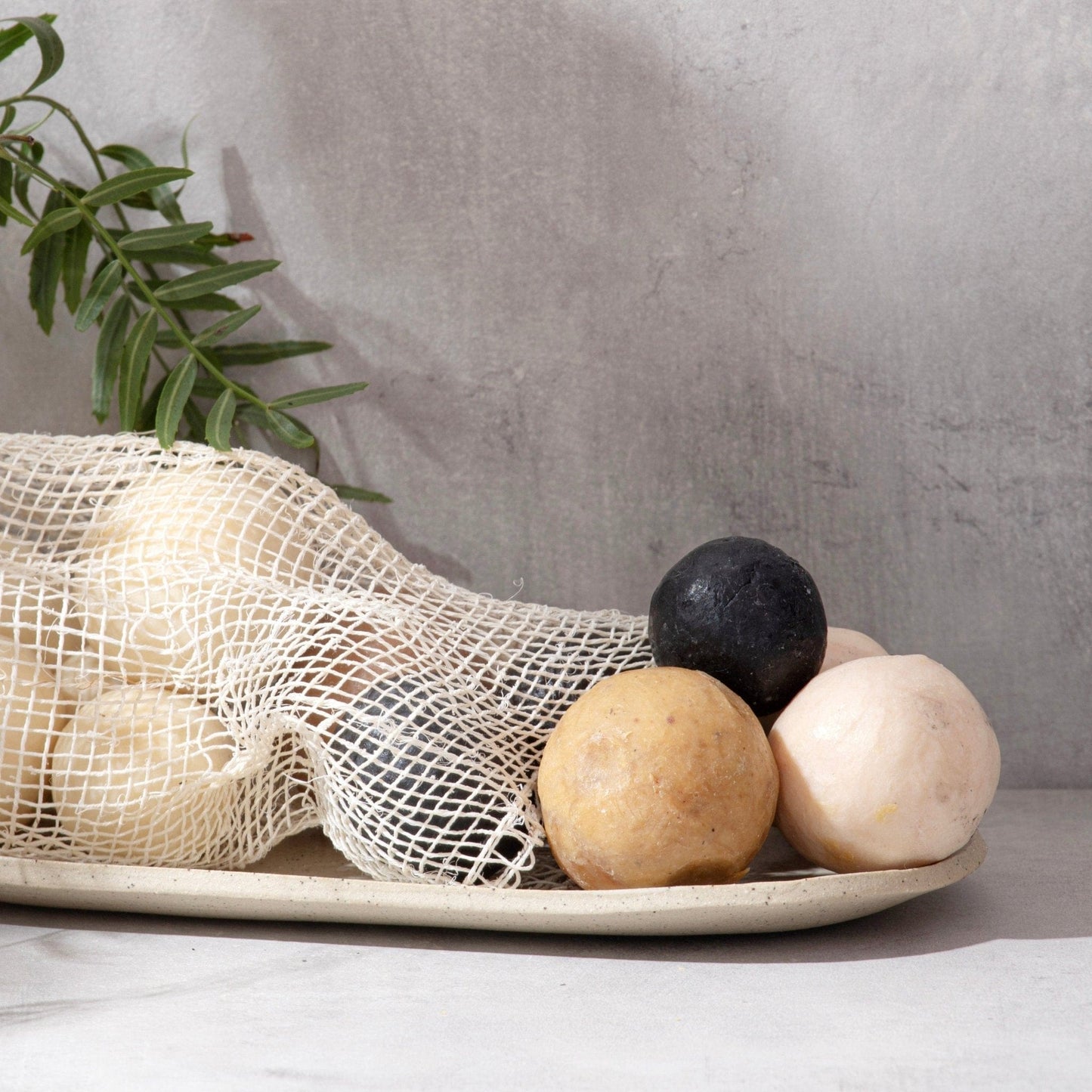 THURLBY Olive Oil Balls In Agave Bag Altasphere