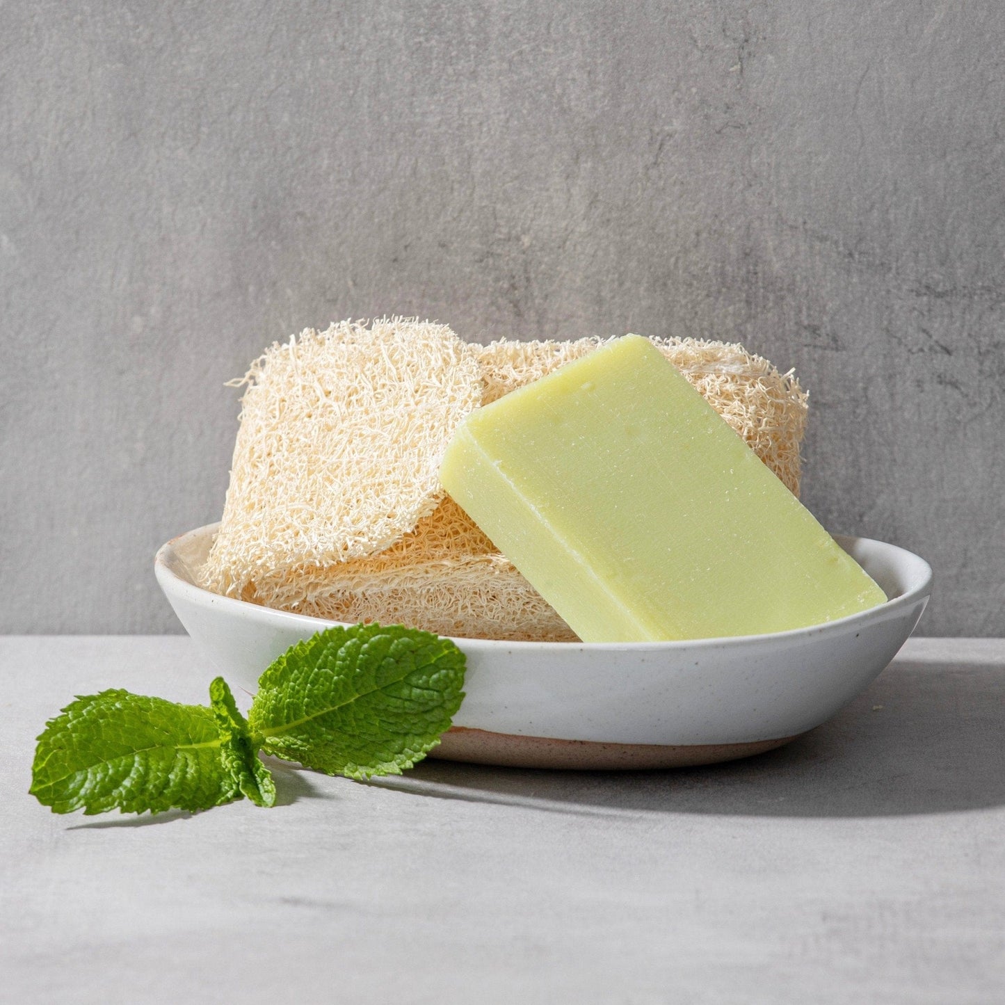 THURLBY Peppermint Foot Soap and Loofah Altasphere