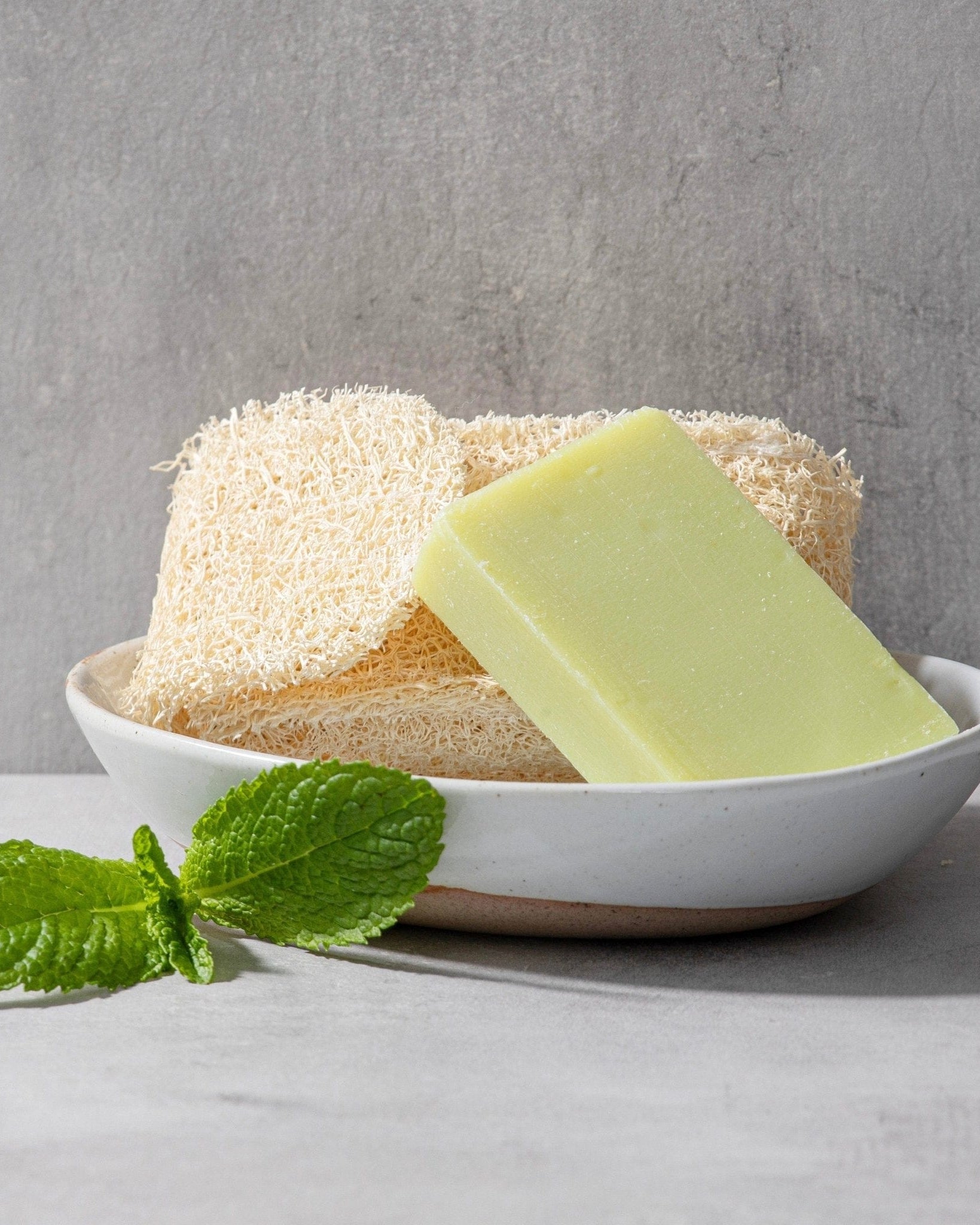 THURLBY Peppermint Foot Soap and Loofah Altasphere