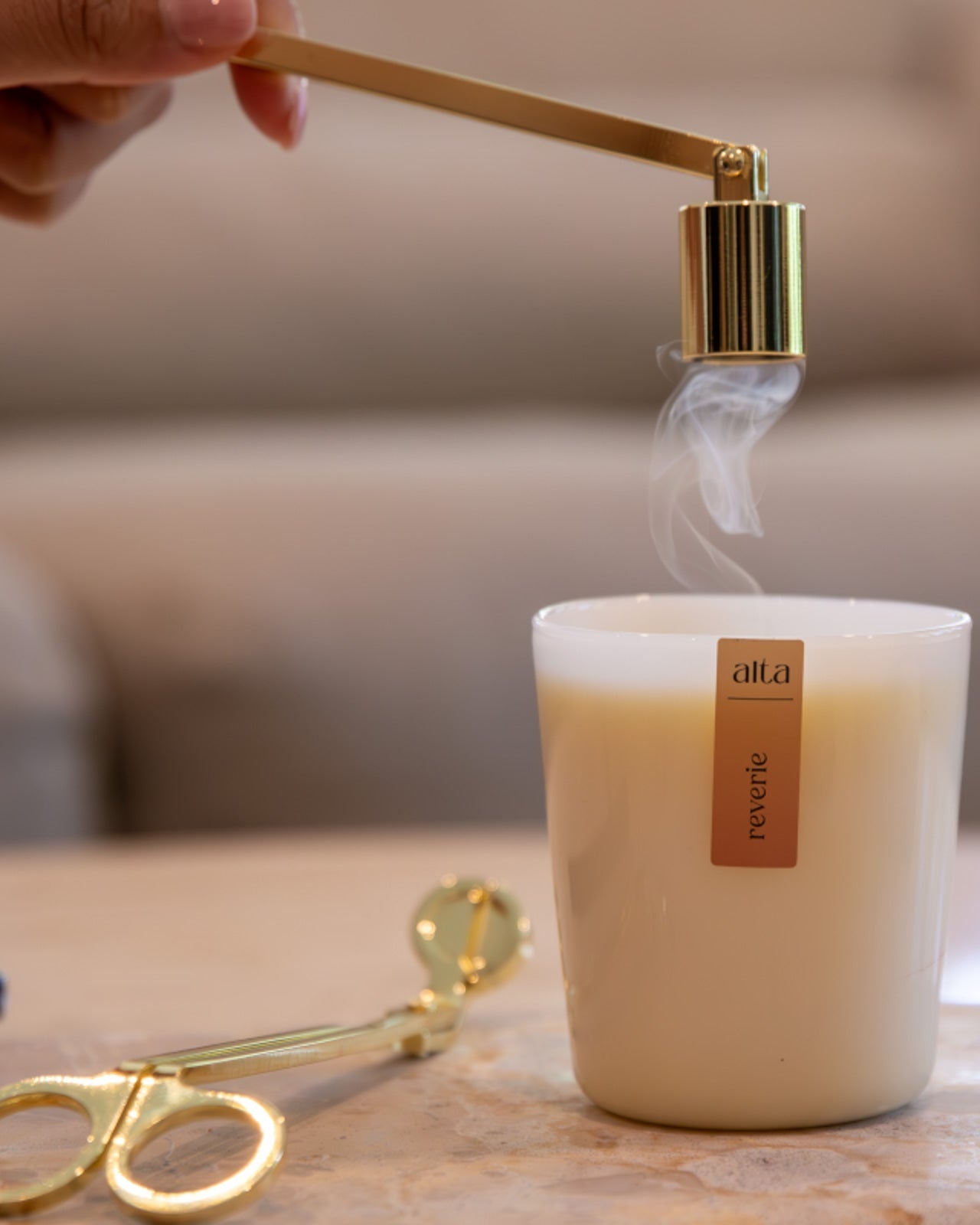 Essential Oil Candles vs Fragrance Candles: What’s the Difference?