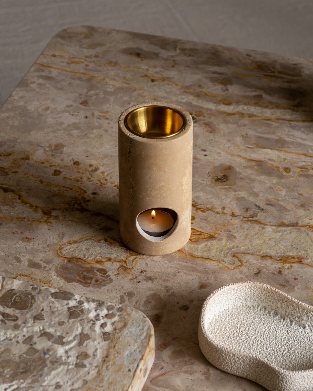 Column Travertine Oil Burner - Altasphere