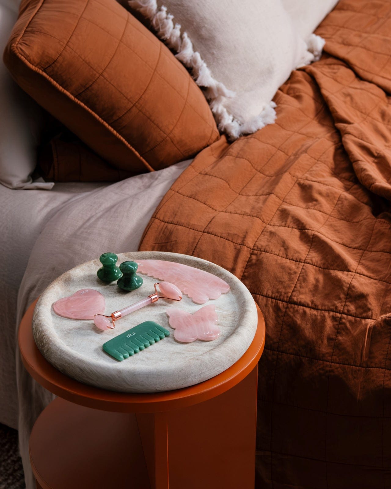 Rose Quartz Beauty Ritual Set Facial Roller and Gua Sha - Altasphere